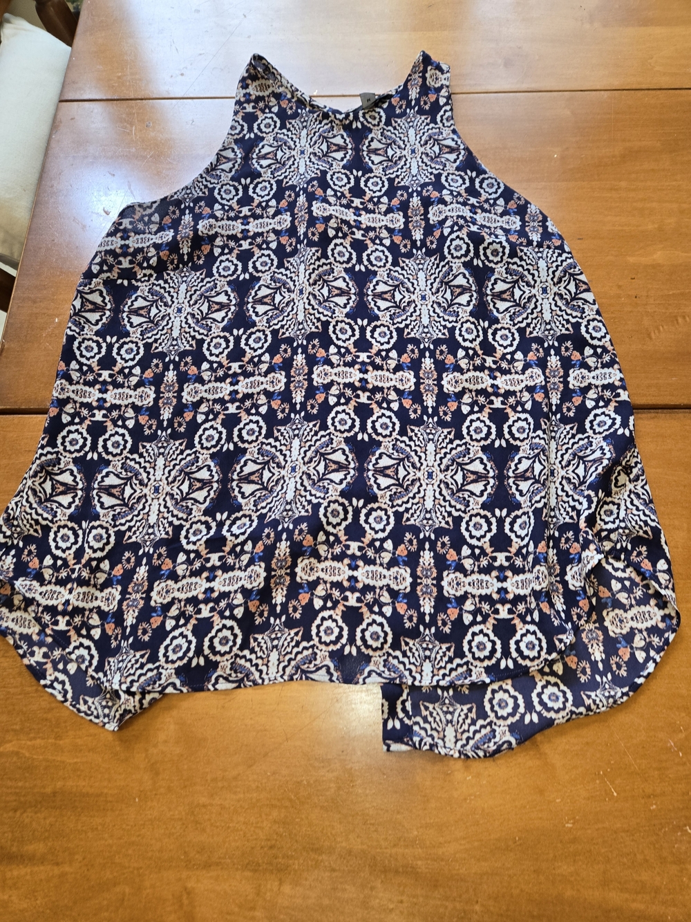 Willi Smith Navy Floral Tank Top - Picture 3 of 3